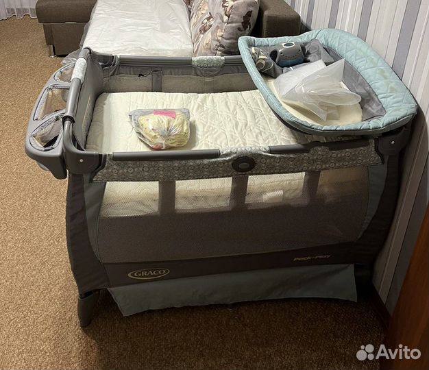 Манеж-кровать Graco Cuddlecove