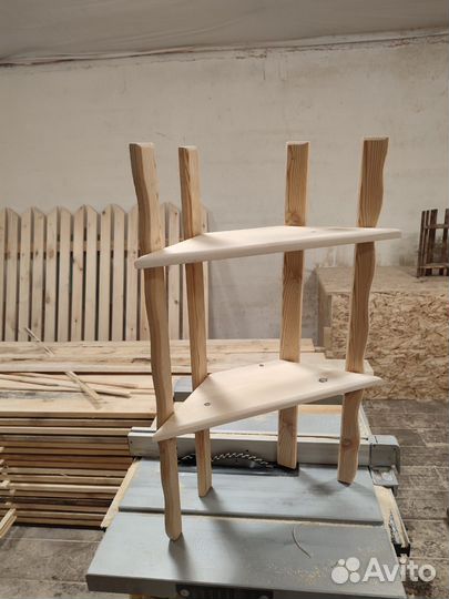 Полка угловая