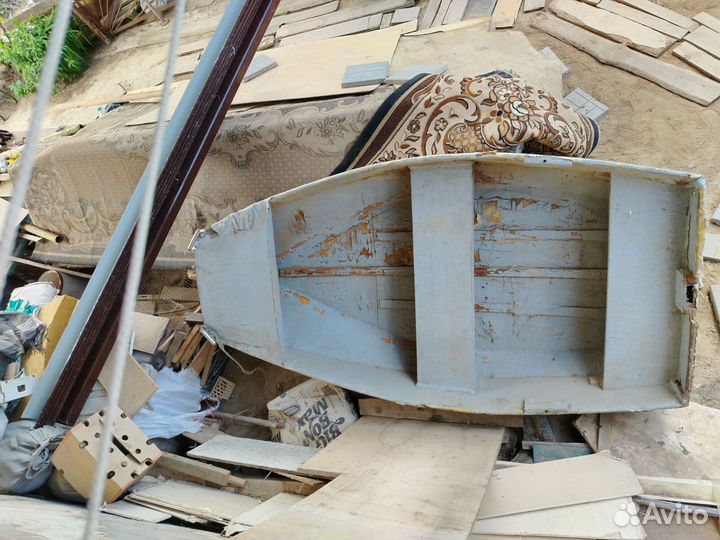 Продаю лодка деревянная б у