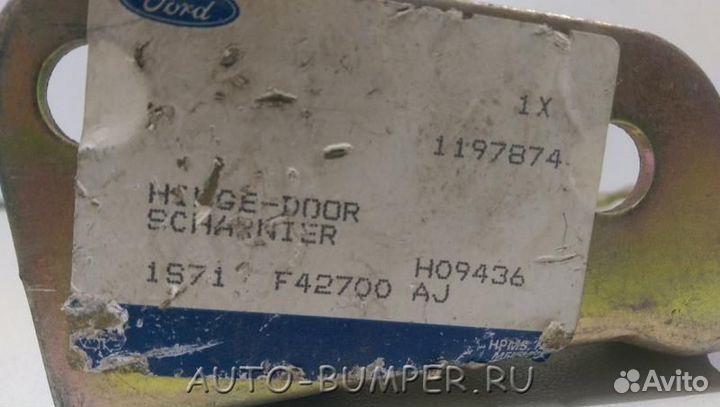 Ford Mondeo 3 2000- Петля крышки багажника правая