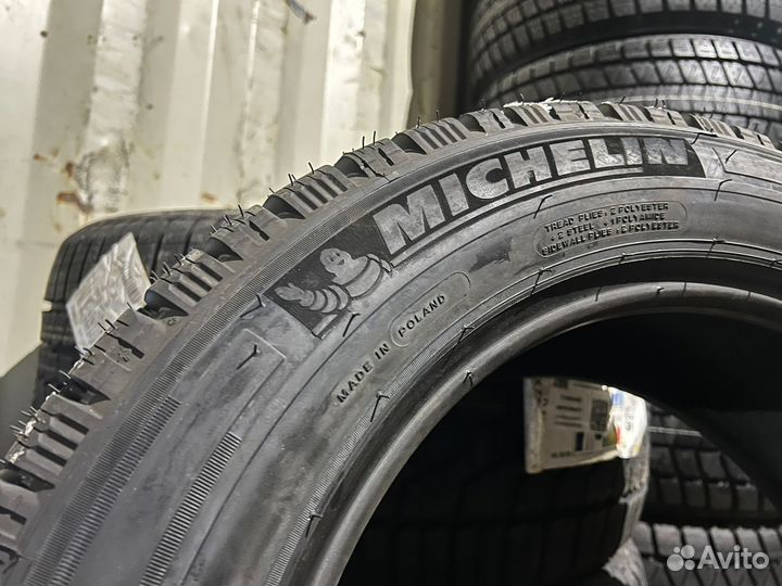 Michelin Agilis Alpin 215/60 R17C 102H