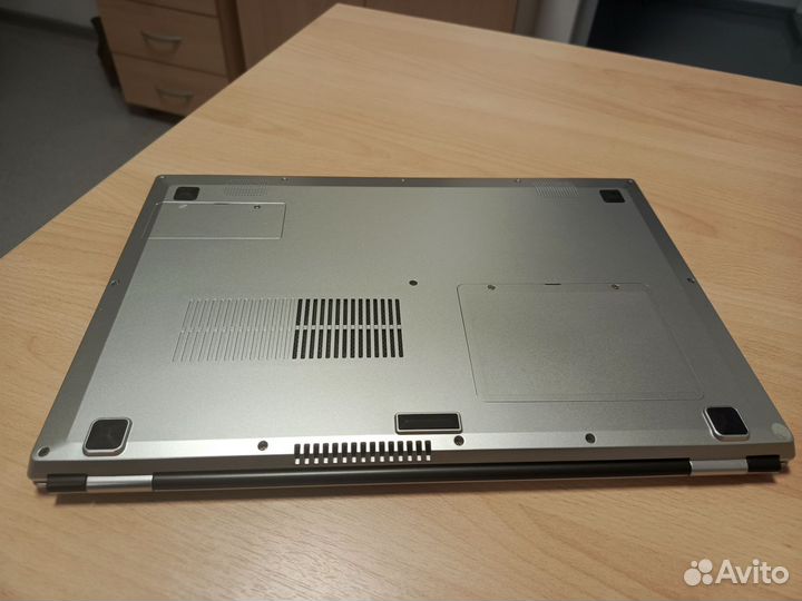 Ноутбук 16 дюймов как новый