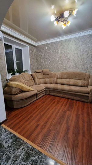 2-к. квартира, 72 м², 2/5 эт.