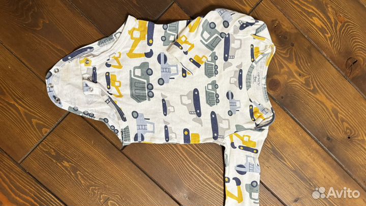 Боди carters 9 месяцев