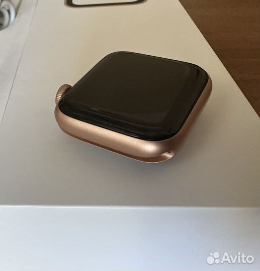 Часы apple watch 4 40 mm