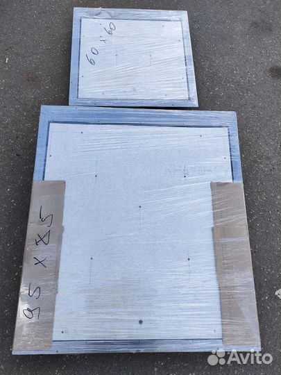 Люк напольный амортизаторами (60*80)