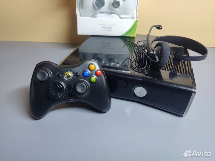 Прошитый Xbox 360 250Gb+2 джоя+40 игр