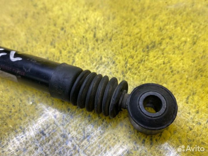 Амортизатор передний левый Land Rover Range Rover