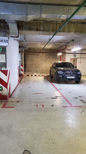 Машиноместо, 25 м²