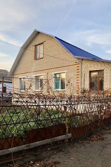 Дом 100 м² на участке 14,5 сот.