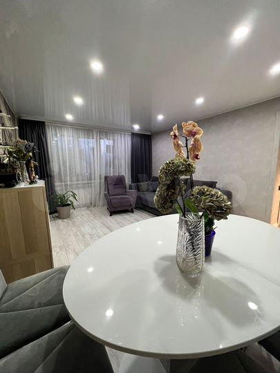 4-к. квартира, 80,9 м², 1/5 эт.