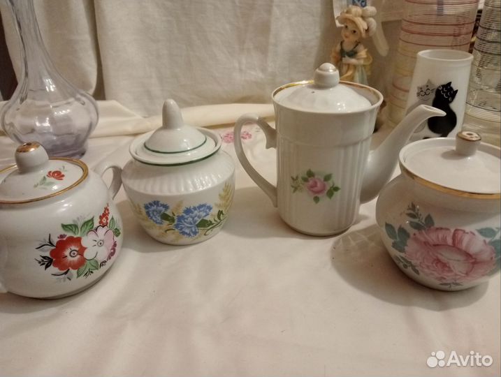 Посуда, заварные чайники, молочники, кувшины