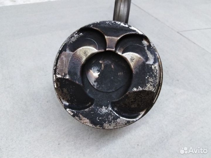 Поршень с шатуном 11257601181