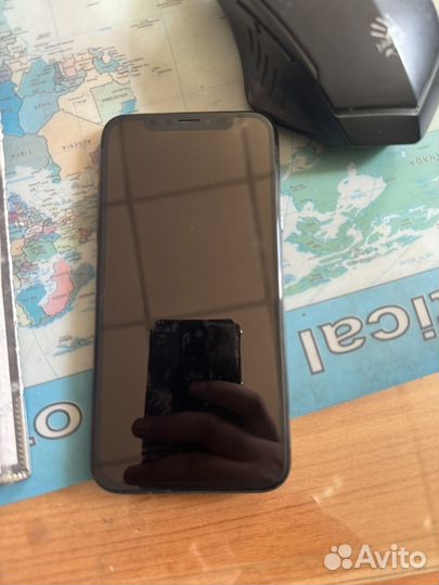 iPhone X, 64 ГБ