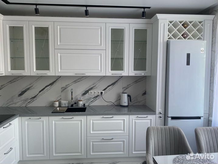 Кухня. Влагостойкая столешница