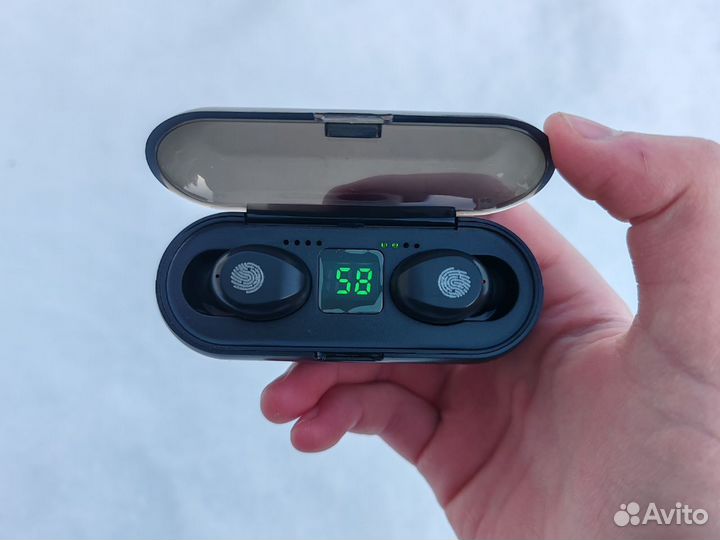 Беспроводные наушники новые