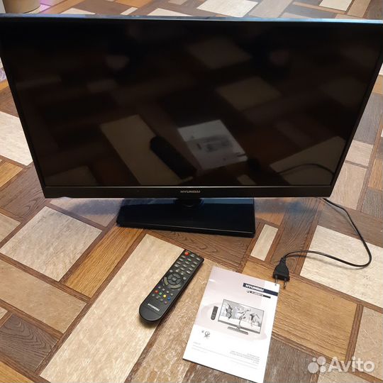 Телевизор hyundai H-LED29V15 LED