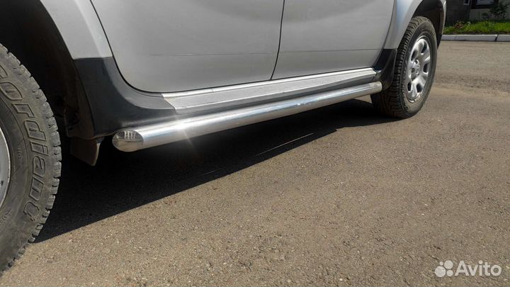 Защита порогов (дуги) renault duster