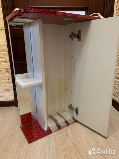 Зеркало шкаф в ванную с подсветкой