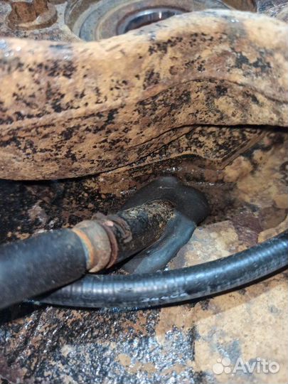 Кулак поворотный задний правый Subaru Impreza