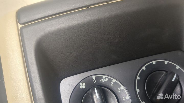 Переключатель отопителя Ford Expedition, 2006