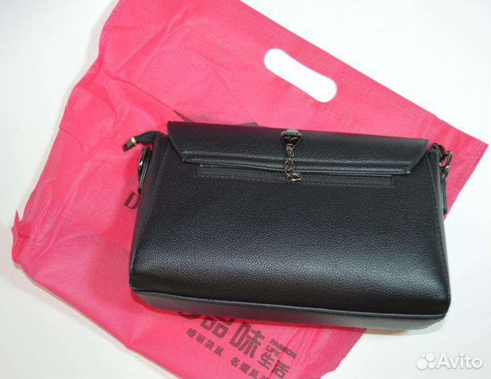 Сумочка женская черная из кожи с ремешком