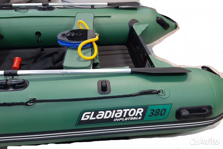 Лодка пвх Gladiator E 380 Pro