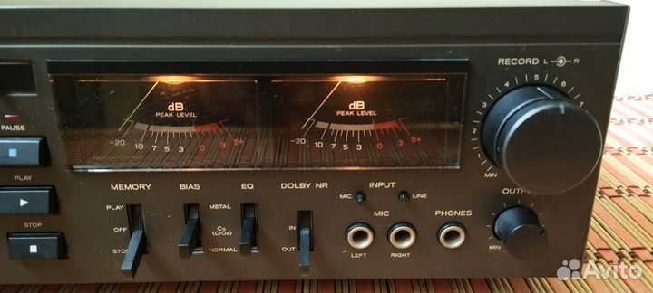 Teac V-8BL, 1981г Кассетная Дека