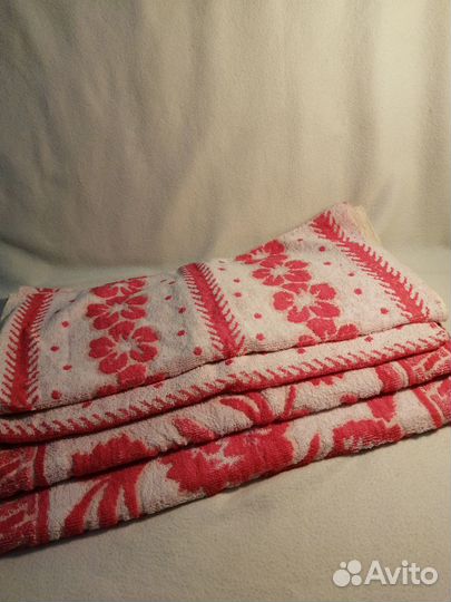 Махровые полотенца новые