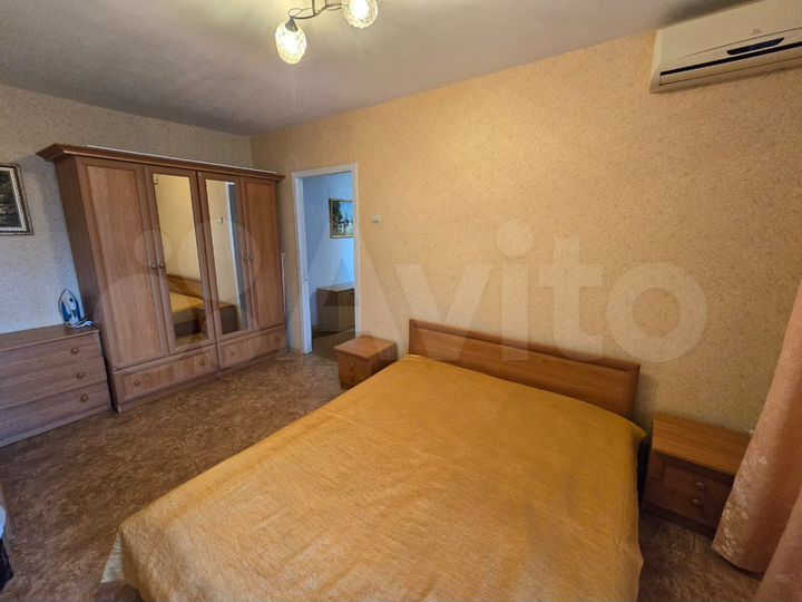 2-к. квартира, 50 м², 3/9 эт.