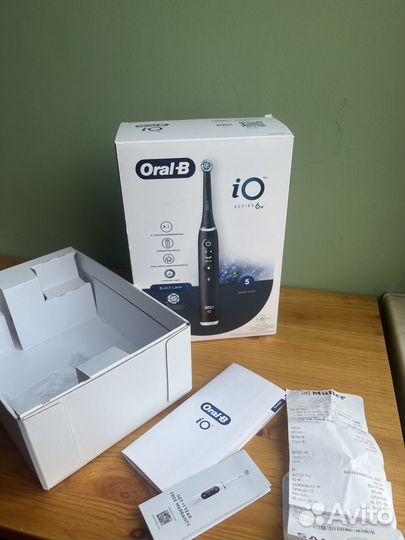 Коробка от электрической щетки oral-b io series 6n