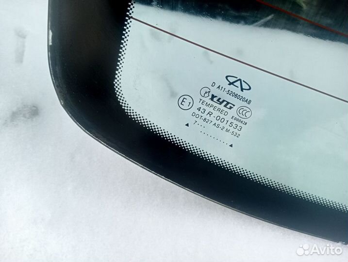 Стекло крышки багажника Chery Amulet A15