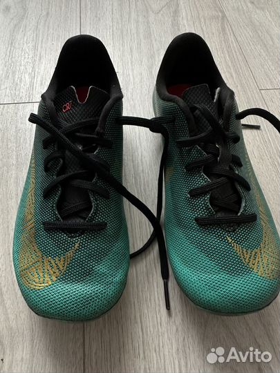 Футбольные бутсы nike детские р29,5