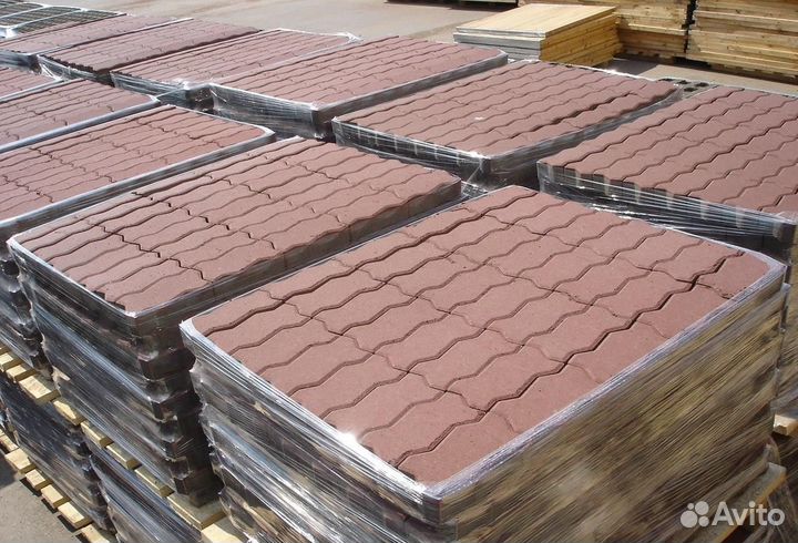 Тротуарная плитка старая