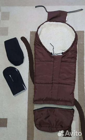 Зимний конверт на овчине, рукавички- муфта