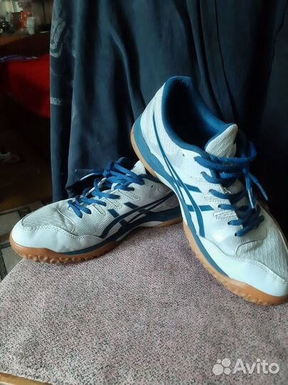 Кроссовки asics