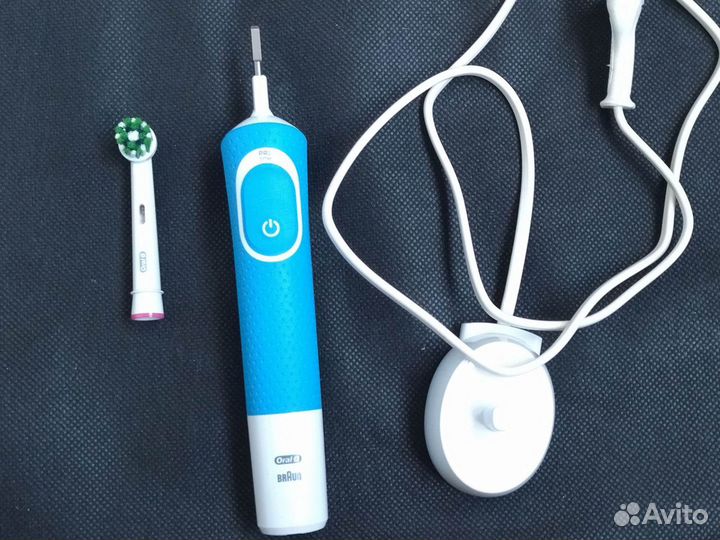 Электронная зубная щетка oral B Braun pro