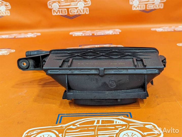 Корпус воздушного фильтра w166 GLE-class 642.826