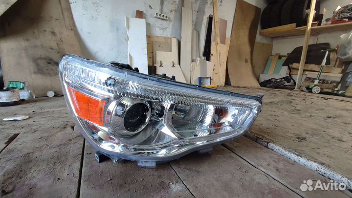 Фара правая mitsubishi asx