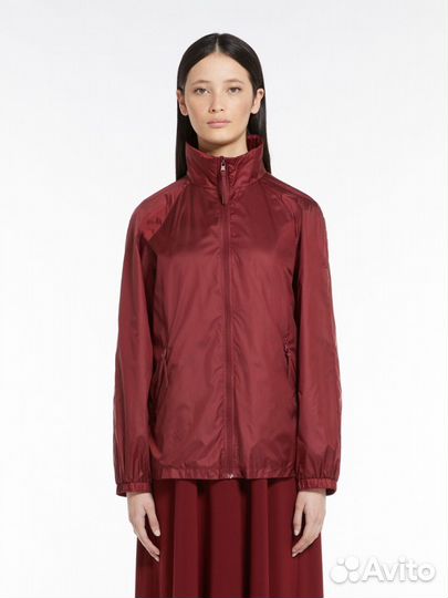 Ветровка Max Mara с лого