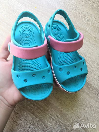 Сандалии crocs c7 для девочки