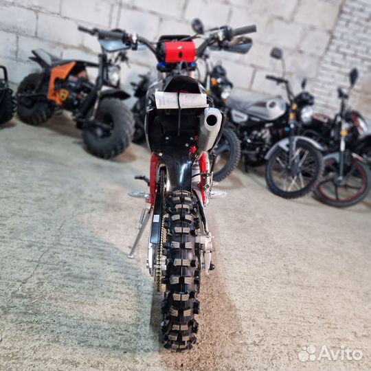 Питбайк Арollo 125Е 17/14Чёрный. Электростартер