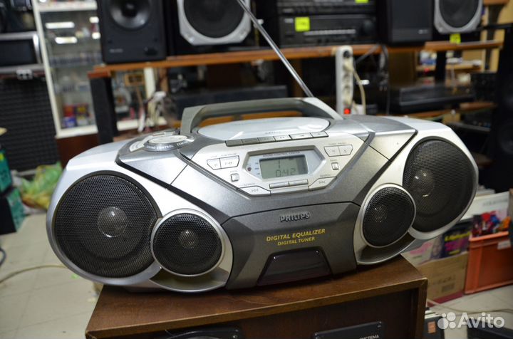 Магнитола Philips AZ1570