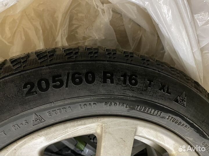 Continental ContiIceContact 205/60 R16 T