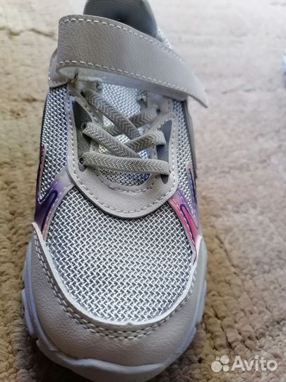 Кроссовки детские