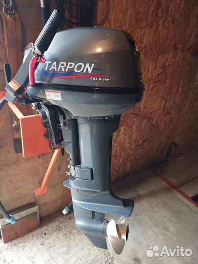 Лодка с мотором