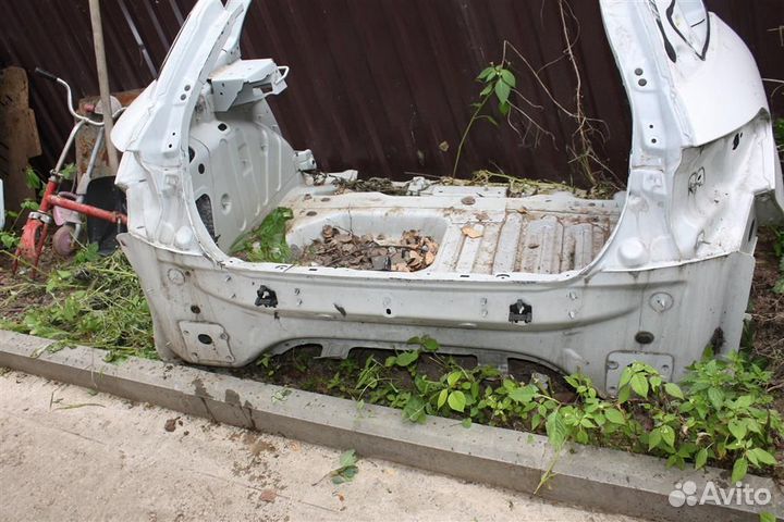 Панель задняя Peugeot-Citroen DS5