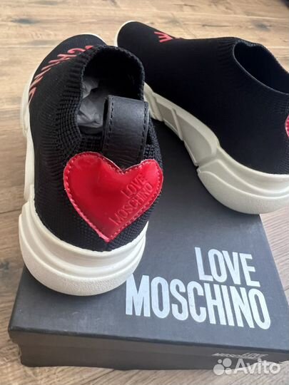 Кроссовки love moschino