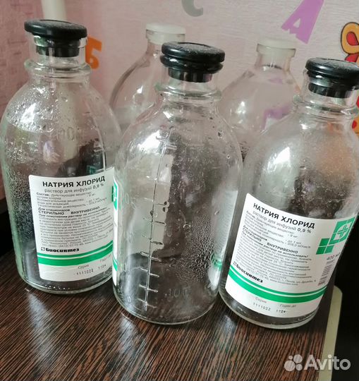 Отдам бутылочки и баночки бесплатно