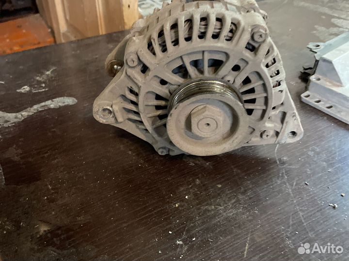 Генератор на Мицубиси